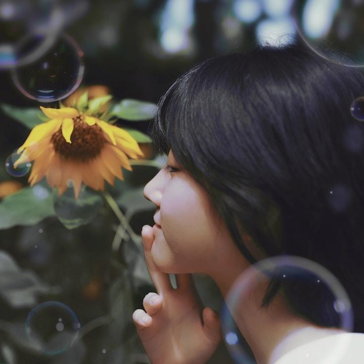 Liam Kapoor, Client Relations Director, discussing corporate gifting strategy with business clients